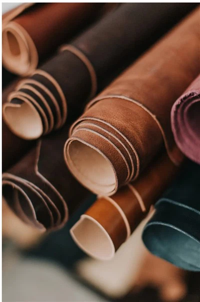 Indumento in microfibra di pelle